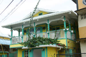 house on isla colon