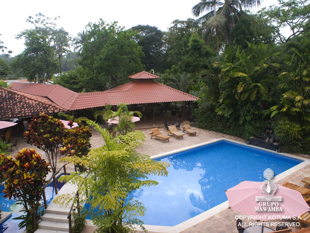 mawamba lodge pool