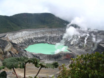 poas crater lake